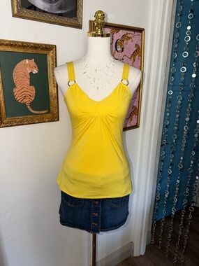 Finesse Yellow Ring-Detail Tank Top